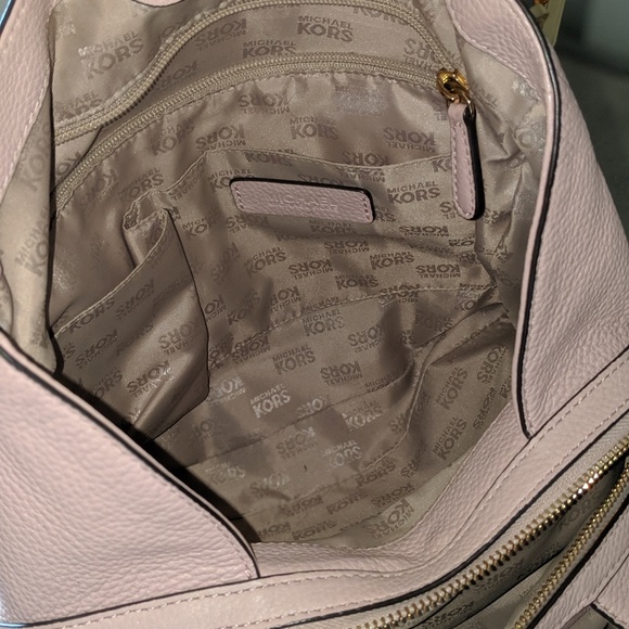 Michael Kors Leighton Large Shoulder Tote - Picture 3 of 8